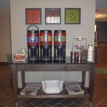 Hampton Inn & Suites Wiggins 